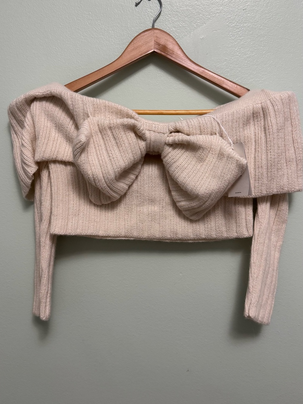 Off-the-Shoulder Cream Bow Ribbed Sweater - Picture 4 of 11